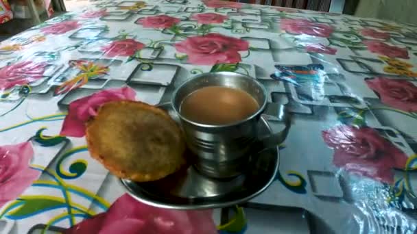 Время Чая Горячий Чай Закусками Маджули Индия — стоковое видео