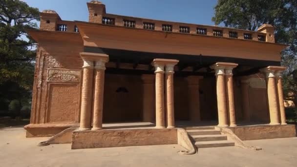 印度英帕尔曼尼普尔Kangla要塞的立柱 — 图库视频影像