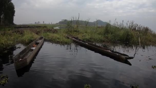 Barcos Flutuantes Longo Costa Lago Loktak Manipiur — Vídeo de Stock