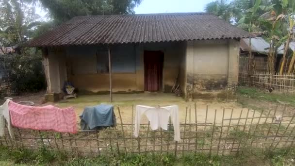 Einfaches Ebenerdiges Haus Des Dorfes Assam Und Daneben Bananenbäume Assam — Stockvideo