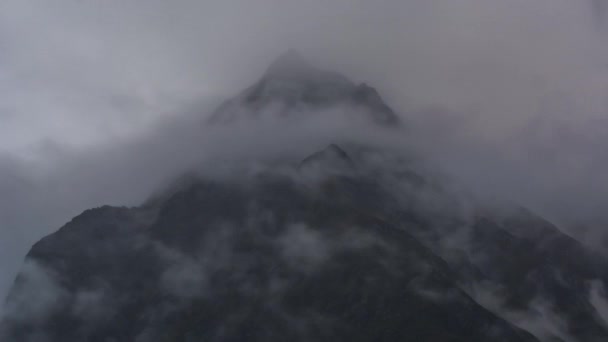 Pico Montaña Noche — Vídeos de Stock
