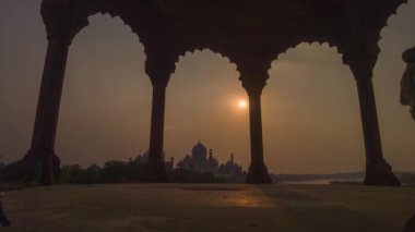 Tac Mahal 'in günbatımındaki zamanı, agra, Hindistan