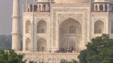 Taj Mahal Timelapse, Agra, Hindistan 'ı Ziyaret Eden Turist