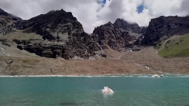 Timelapse Iceberg Dans Lac Himalaya — Video