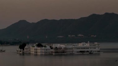 Udaipur 'daki Şafak Vakti Sarayı, Rajasthan, Hindistan.