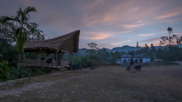 Nascer Sol Sobre Casa Bambu Nagaland Timelapse — Vídeo de Stock