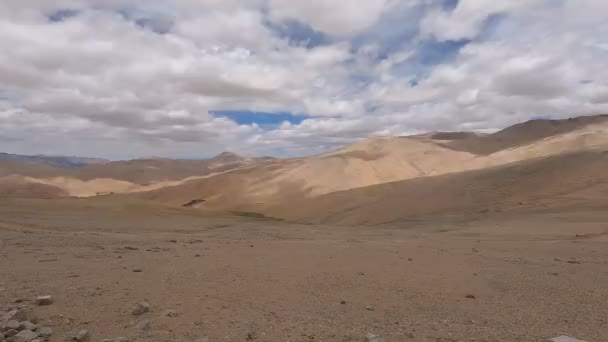 Luz Del Sol Baila Juega Través Los Paisajes Ladakh — Vídeo de stock