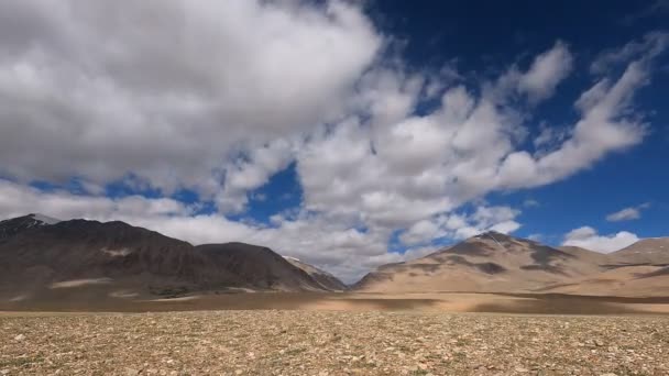 Wolken Sierlijk Door Lucht Van Ladakh Timelapse India — Stockvideo