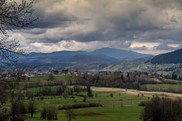 Uitzicht Groene Velden Van Bergen Het Dorp Landschap Bosnië Prachtig — Stockfoto