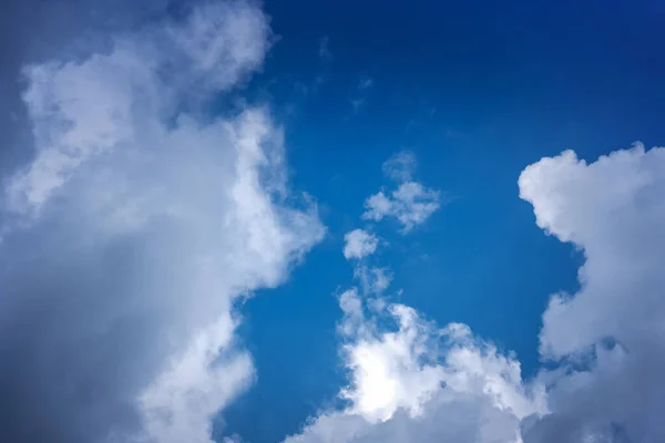 Синій Фон Неба Хмарами Красивий Краєвид Хмарами — стокове фото