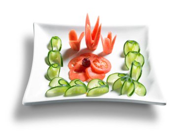 Izgara tavuk göğsü, fileto ve taze sebze salatası marul, roka, ıspanak, salatalık ve domates. Sağlıklı yemek menüsü. Diyet yemek..