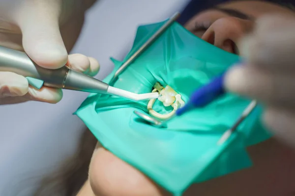 Close Exame Dentário Uma Ambulância — Fotografia de Stock