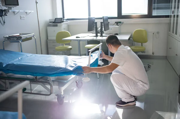 Young Man Syndome Working Hospital Helper Cleaner Concpet Integration People — Stok fotoğraf