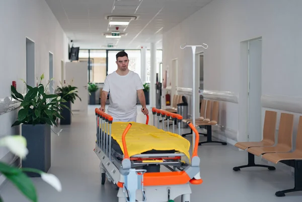 Young Man Syndome Working Hospital Caregiver Concpet Integration People Disability — Foto Stock