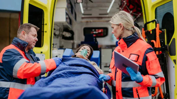 Rescuers Taking Care Patient Preparing Her Transport — Stock Photo, Image