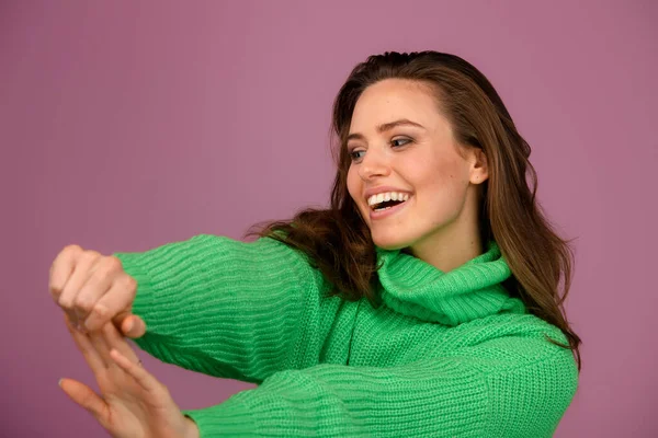 Young Happy Woman Posing Sweater Studio Shooting — Photo