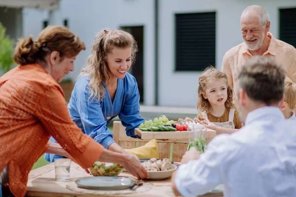 Multi Generation Family Having Outdoor Garden Party — Stockfoto