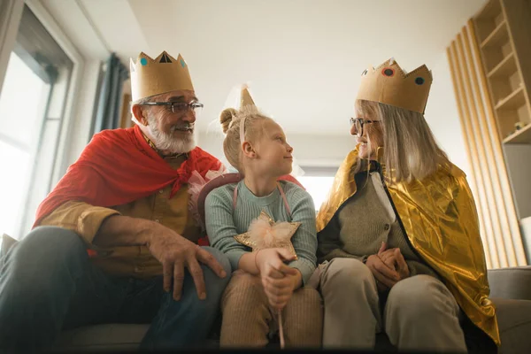 Grandparents Playing Little Granddaughter Having Costumes King Queen — Stock Photo, Image
