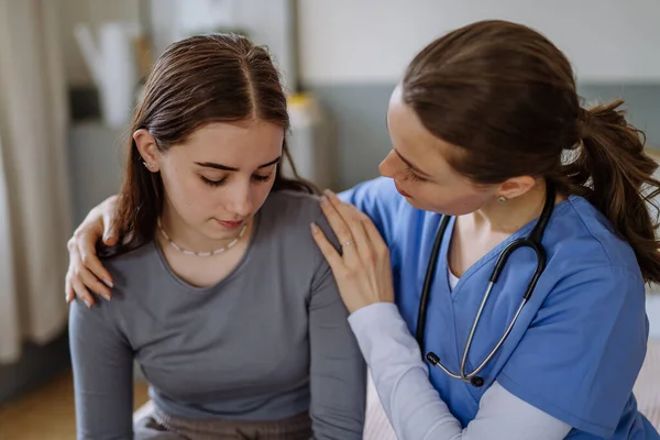 Young Nurse Taking Care Teenage Girl Consoling Her — Stock Photo, Image
