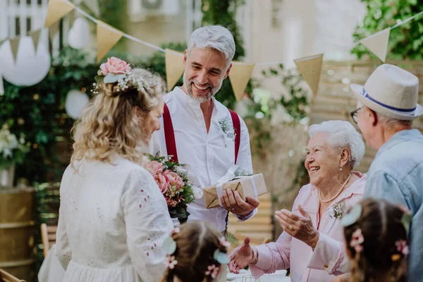 Mature Bride Groom Receiving Congratulations Wedding Reception Backyard — Stock Photo, Image