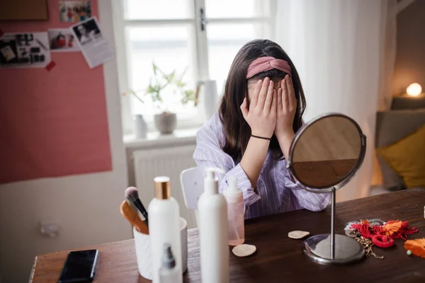 Unhappy Girl Doing Her Skin Routine Room — Stock Photo, Image
