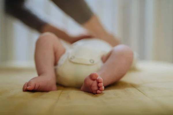 Close Babys Feet Lying Cradle — Stock Photo, Image