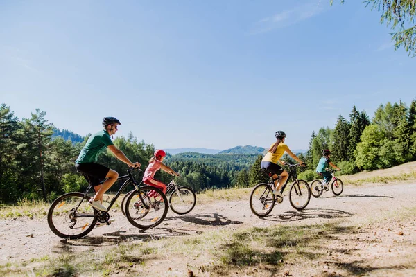 Young Family Little Children Bike Trip Together Nature — Foto Stock