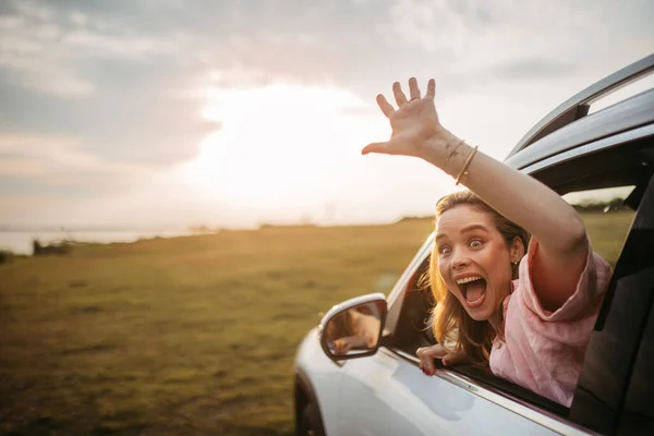 Happy Woman Driving Her New Electric Car City — Stock Photo, Image