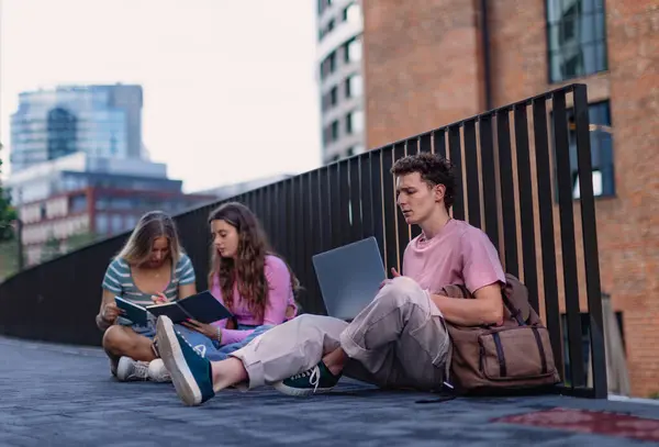Group Generation Students Studying Together Outdoors School Young Stylish Zoomers — Stock Photo, Image
