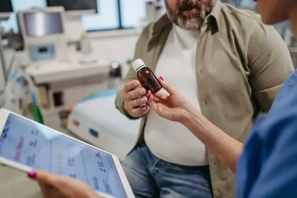 Doctor Prescribing Medication Patient Handing Him Bottle Pills Obesity Affecting — Stock Photo, Image