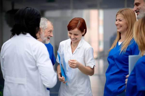 Team Doctors Discussing Unique Medical Case Walking Corridor Colleagues Doctors — Stock Photo, Image
