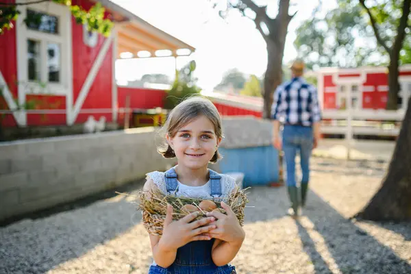 Beautiful Young Girl Helping Family Farm Summer Holding Lavender Plant — Stock Photo, Image