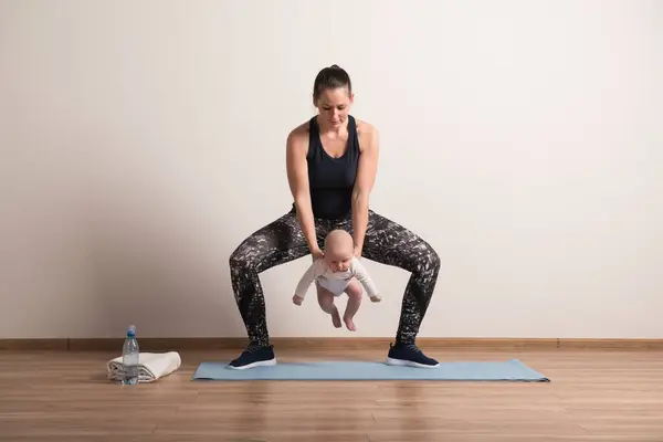 Home Exercise Mother Baby Mommy Workout Using Babys Weight Perform Stockbild