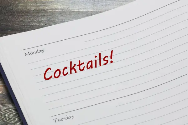 Una Nota Promemoria Dei Cocktail Inchiostro Rosso Una Pagina Del — Foto Stock