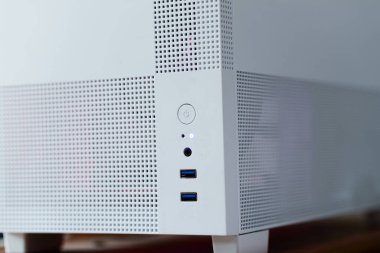Bilgisayar ve cihazların içinde hayranlar RAM SSD kullanıyor