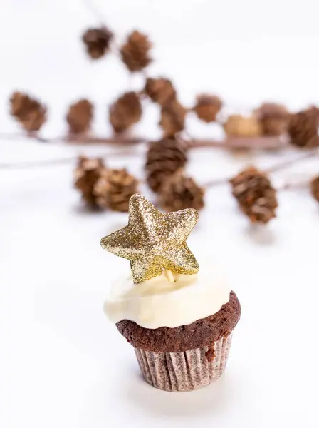 Plan Vertical Cupcake Noël Forme Étoile Avec Une Étoile Sur Image En Vente