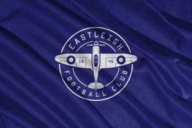 Pringsewu, Lampung; 21 Mayıs 2025; Eastleigh Futbol Kulübü Ulusal Futbol Ligi Logo Bayrağı, 3d Illustration