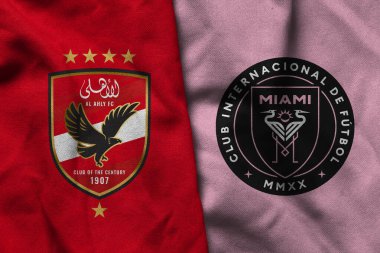 Pringsewu, Lampung; 22 Mayıs 2025; Al Ahly futbol kulübü logosu dokusu ve Inter Miami futbol kulübü logosu birleşimi kulüpler arası dünya kupası yarışmasında.