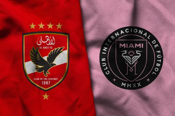 Pringsewu, Lampung; 22 Mayıs 2025; Al Ahly futbol kulübü logosu dokusu ve Inter Miami futbol kulübü logosu birleşimi kulüpler arası dünya kupası yarışmasında.