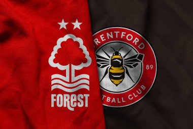 Pringsewu, Lampung; 15 Ağustos 2025; Nottingham Forest futbol kulübü logosu Brentford ve Premier League takımına karşı tekstil bayrağı