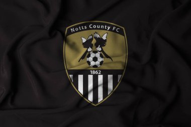 Pringsewu, Lampung; 29 Ağustos 2025; EFL Lig 2 'deki Notts County futbol kulübünün dalgalı bayrak logosu