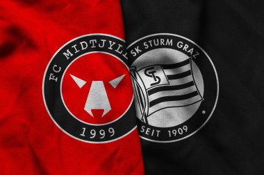 Pringsewu, Lampung; 2 Eylül 2025; Midtjylland futbol kulübü logosu kıvrımlı kumaş Sturm Graz Avrupa Ligi karşılaşması