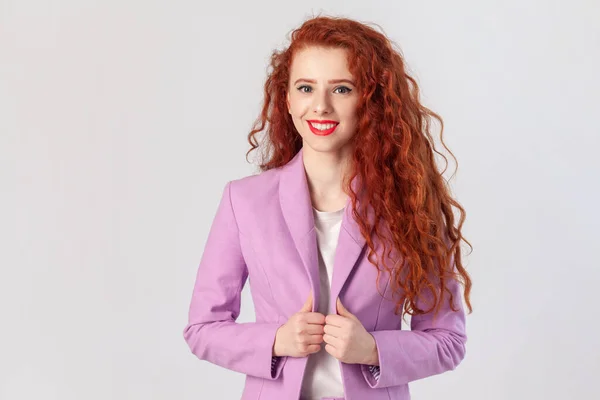 Portrait Pleased Cheerful Winsome Red Haired Woman Standing Looking Camera — Stockfoto
