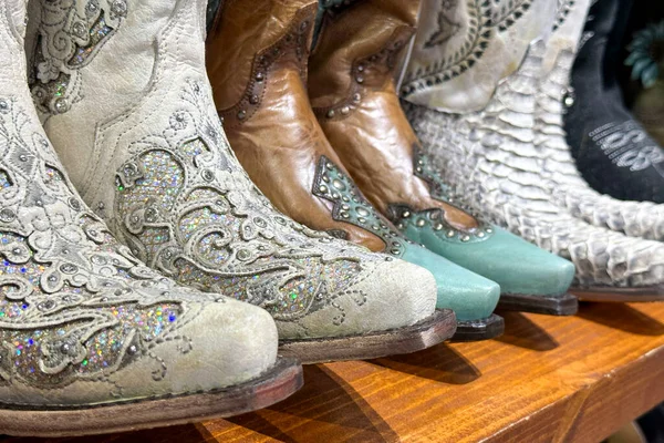 Cowboys Handgjorda Läderstövlar Hyllan Butik Texas — Stockfoto