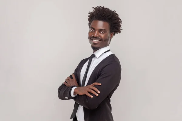 Portrait Cheerful Man Afro Hairstyle Crossed Arms Smiling Broadly Laughing — Stock Photo, Image