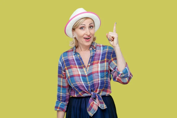 Portrait Senior Woman Wearing Checkered Shirt Hat Get New Idea — Stock Photo, Image