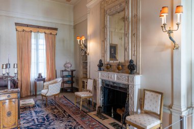 Miami, Florida - 25 Ağustos 2023: Villa Vizcaya, Miami. Vizcaya Müzesi ve Bahçeleri 1916 'da dekore edilmiş odaları olan deniz kıyısındaki bir malikanedir..