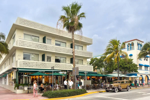 Miami Florida Agosto 2023 News Cafe Presso Storico Art Deco — Foto Stock