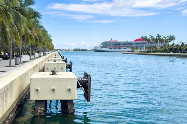 Miami Florida August 25Th 2023 Bollard Mooring Place Fixing Ship — Stock Photo, Image