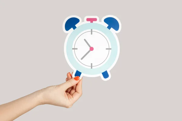 Closeup Woman Hand Holding Paper Clock Alarm Paper Craft Showing — Stock Photo, Image